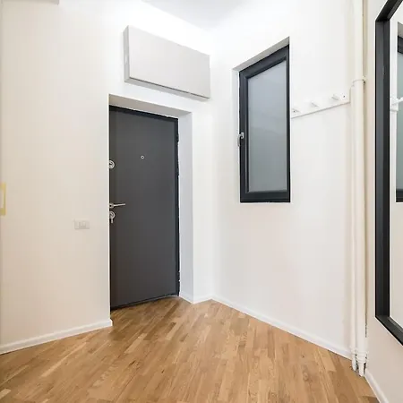 Breathtaking Spacious 2br - Center * ブカレスト