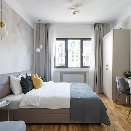 Breathtaking Spacious 2br - Center アパート *