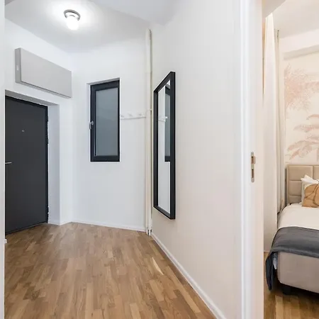 Breathtaking Spacious 2br - Center アパート