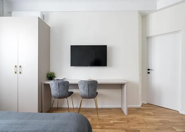 Apartment Breathtaking Spacious 2br - Center