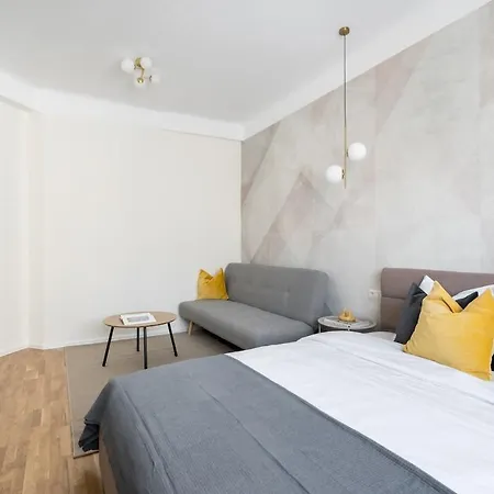 Apartamento Breathtaking Spacious 2br - Center *