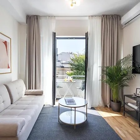 Breathtaking Spacious 2br - Center