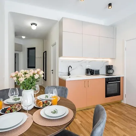 Breathtaking Spacious 2br - Center Appartamento *