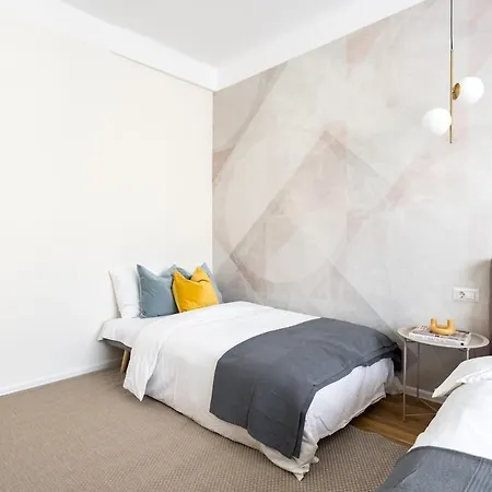 Breathtaking Spacious 2br - Center בוקרשט