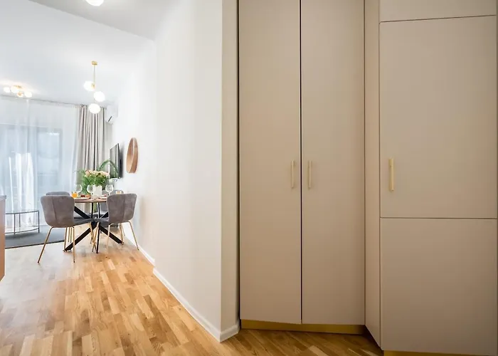 Breathtaking Spacious 2br - Center בוקרשט