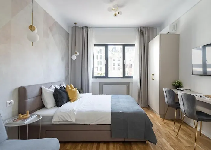 Breathtaking Spacious 2br - Center Lejlighed *