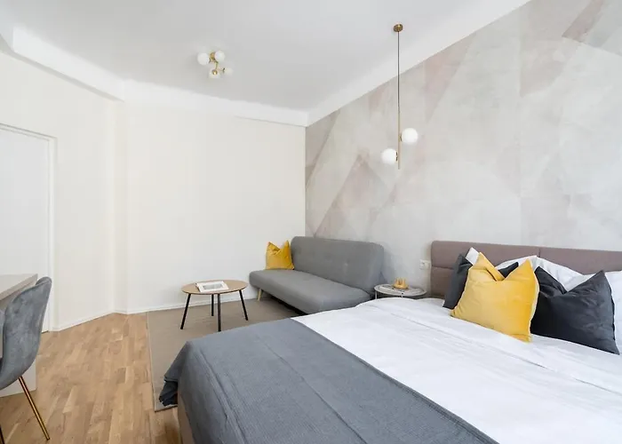 Lejlighed Breathtaking Spacious 2br - Center *