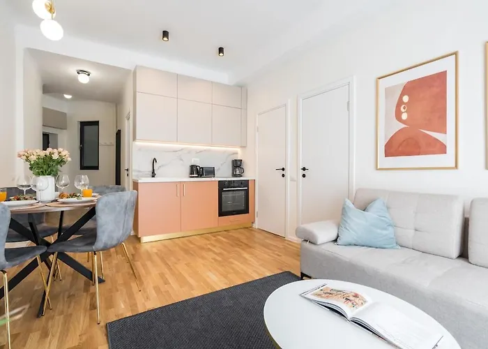 Breathtaking Spacious 2br - Center *