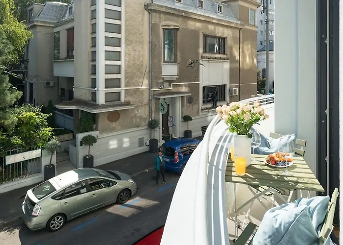 Breathtaking Spacious 2br - Center Apartamento Bucareste