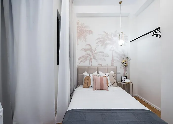 Breathtaking Spacious 2br - Center Apartman