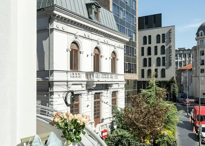 Apartman Breathtaking Spacious 2br - Center Bukarest