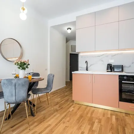 Breathtaking Spacious 2br - Center * Boekarest