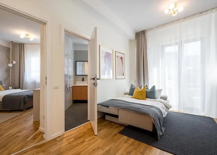 Breathtaking Spacious 2br - Center Апартаменти Бухарест