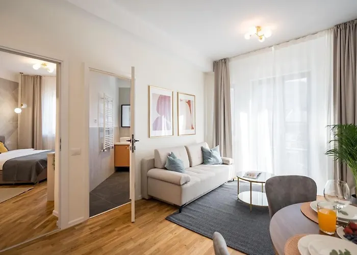 Breathtaking Spacious 2br - Center